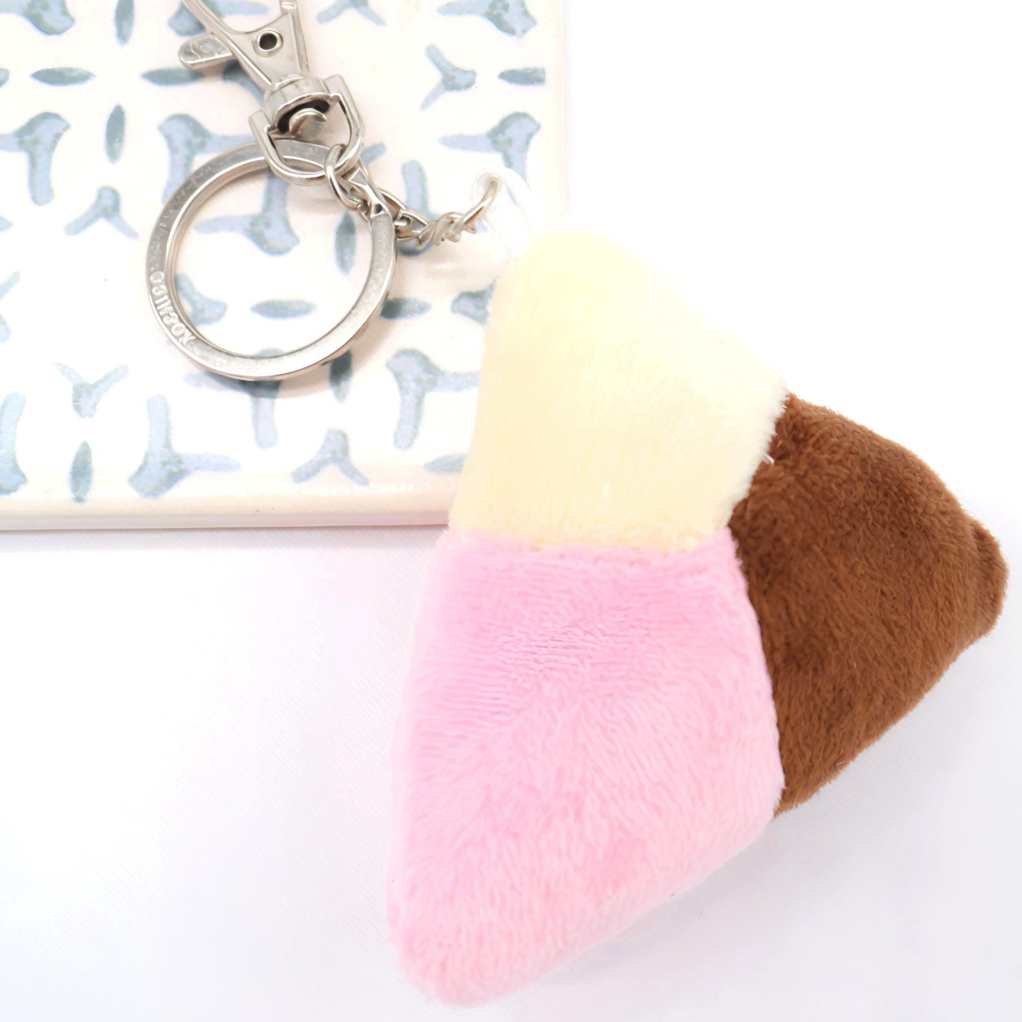 Polvorón Pan Dulce Plush Keychain